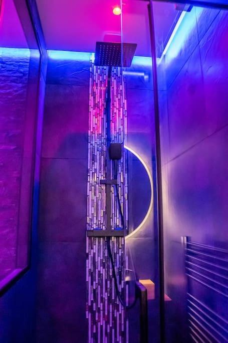 Blue Night - Jacuzzi - Bord De Seine Apartment Corbeil-Essonnes Exterior photo