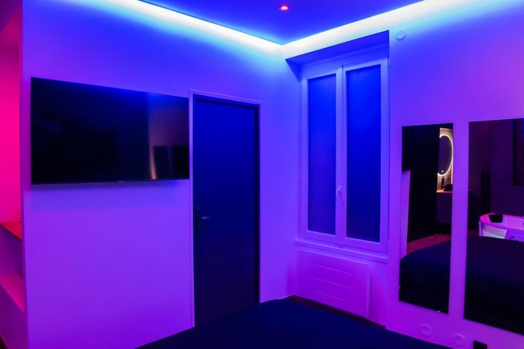 Blue Night - Jacuzzi - Bord De Seine Apartment Corbeil-Essonnes Exterior photo