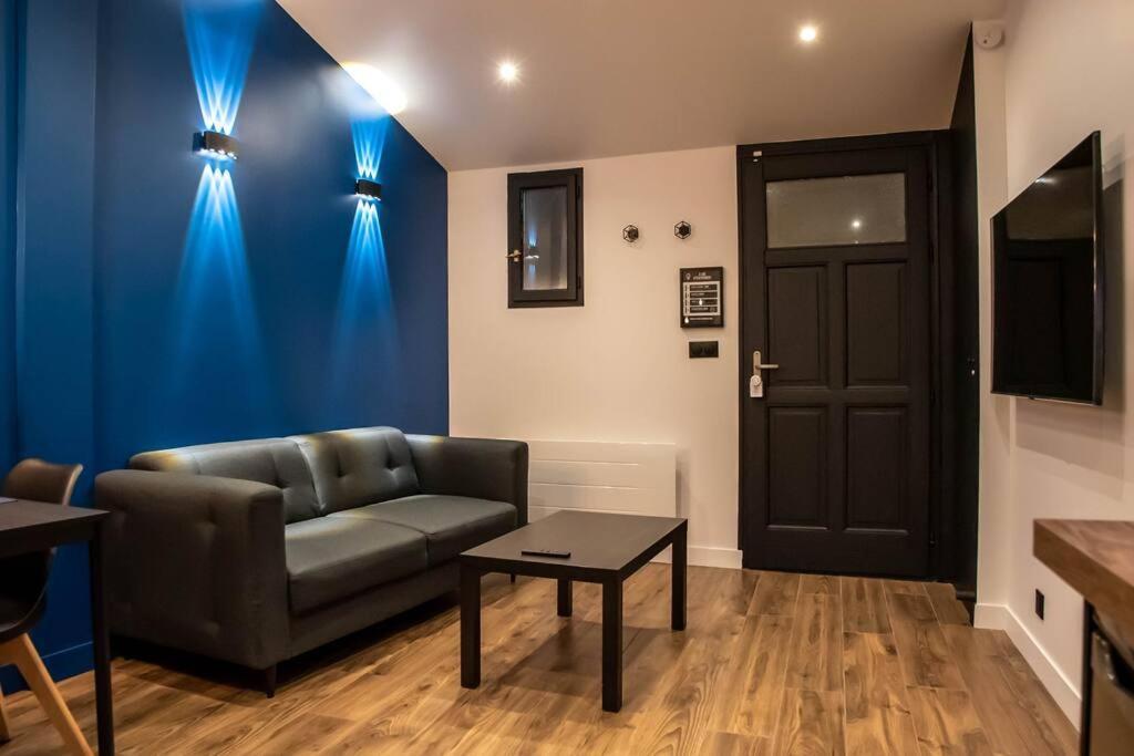 Blue Night - Jacuzzi - Bord De Seine Apartment Corbeil-Essonnes Exterior photo